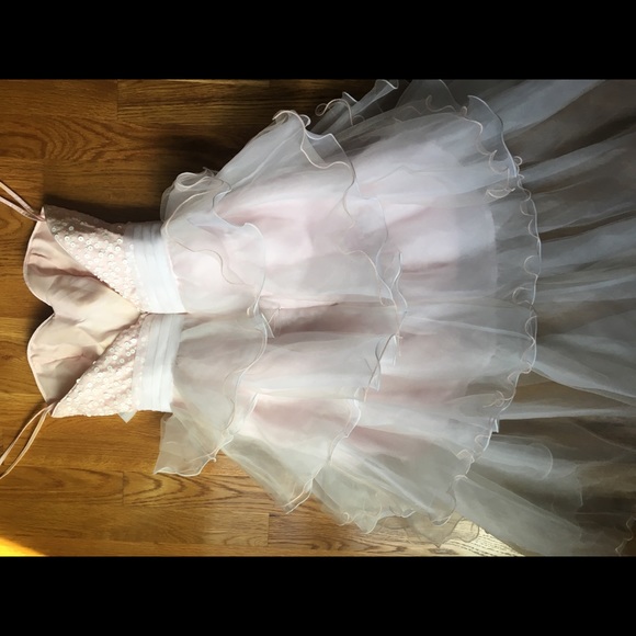 Prom Dress. - Picture 8 of 8